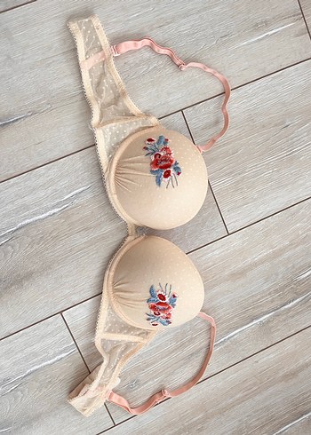 Penti Çiçek Nakışlı Push-Up Sütyen - Görsel 2