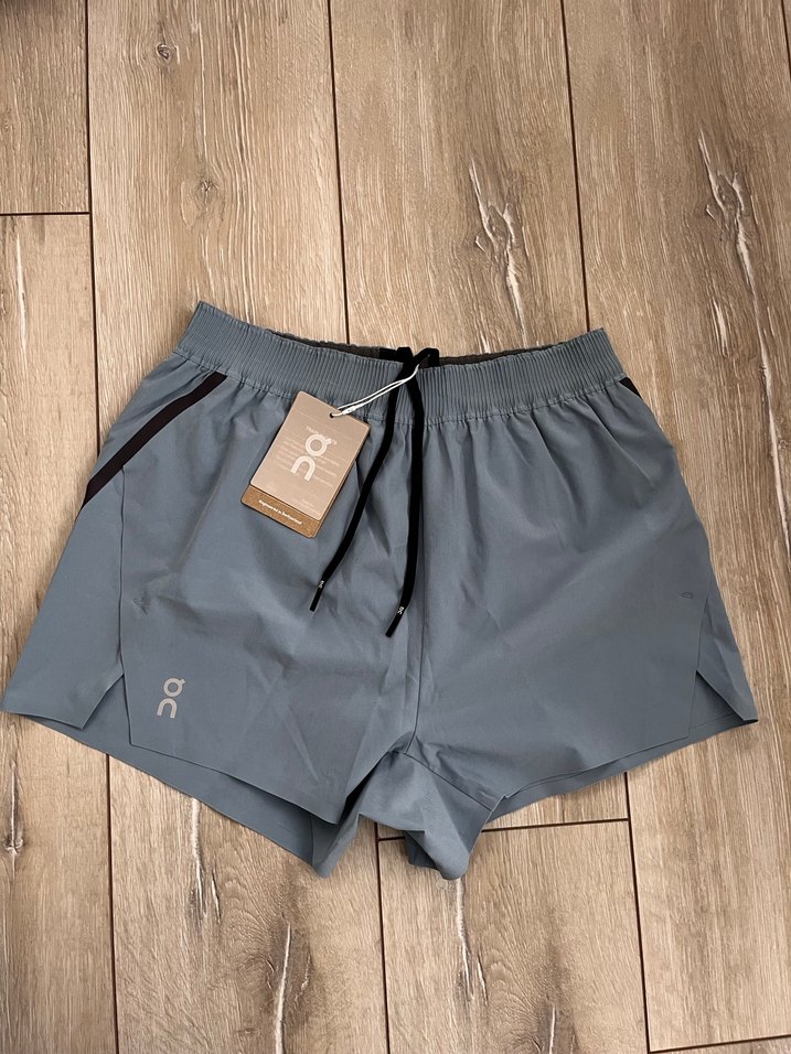 On Sneaker Train Shorts - Görsel 2