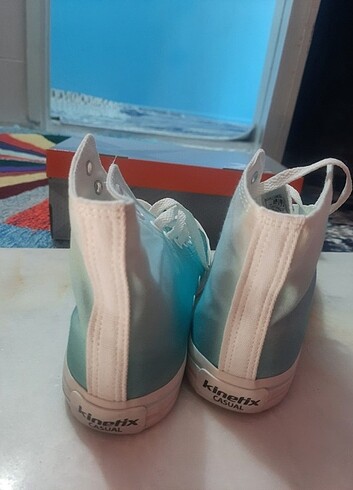 Kinetix Converse