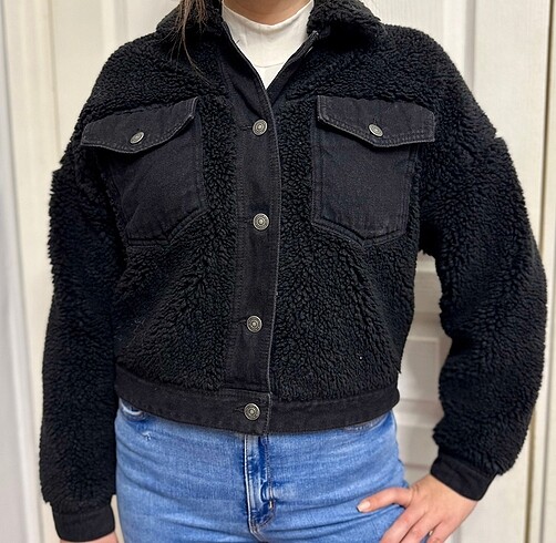 Bershka Peluş Ceket