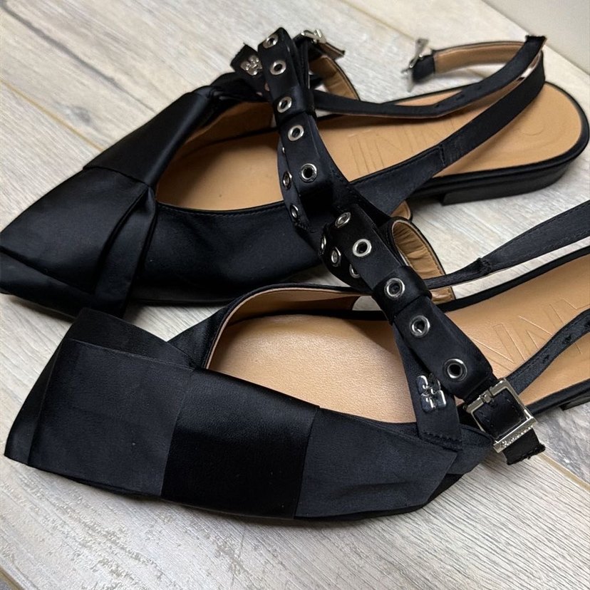 Ganni Tokalı Siyah Kadın Ayakkabı - Görsel 2