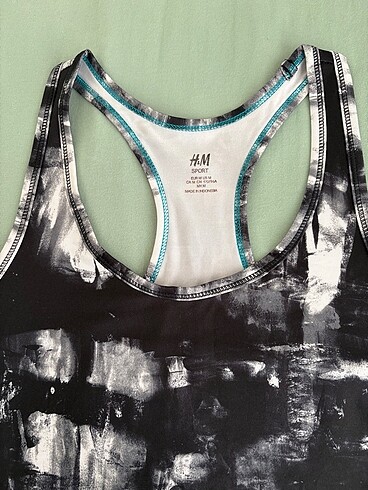 H&M H&M spor üstü