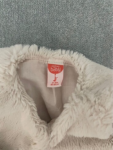 12-18 Ay Beden beyaz Renk Peluş kürk yelek