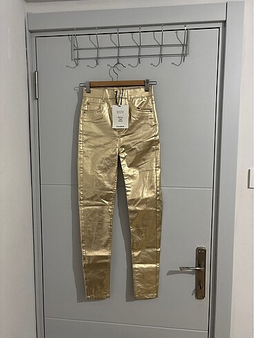 PULL BEAR PANTOLON