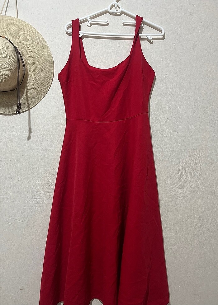 Kırmızı abiye elbise - Görsel 2