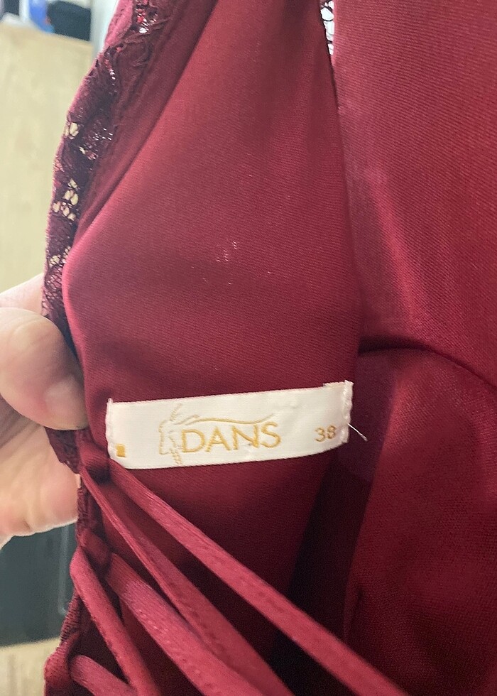 Bordo dantelli elbise - Görsel 3