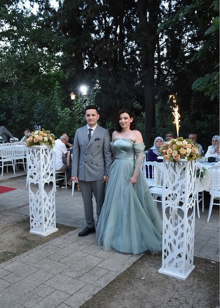 su yeşili nişan elbisesi - Görsel 5