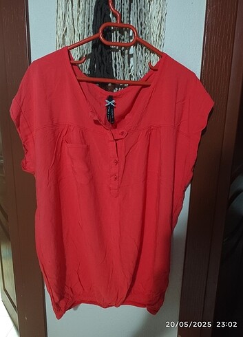 Kısa kol bluz