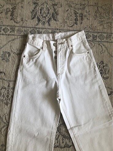 Mango jean
