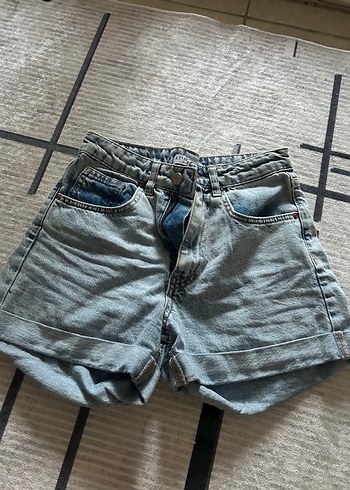 Gevşek Kesim Mavi Kot Mini Şort