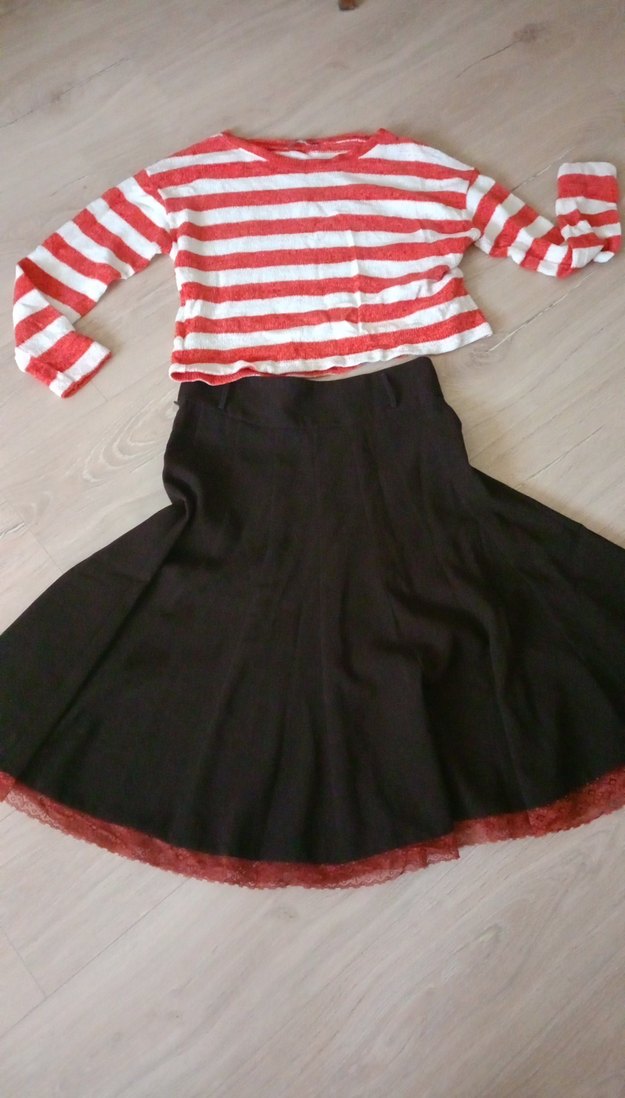 Koyu Kırmızı Volanlı Midi  Etek ve buluz - Görsel 2