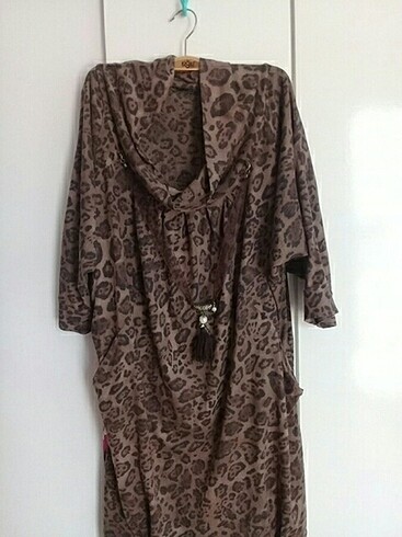 Zara Leopar desenli elbise tiriko