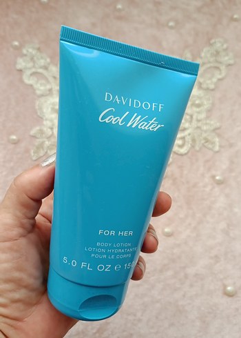 Davidoff Davidoff Cool Water For Her Vücut Losyonu 150 ml