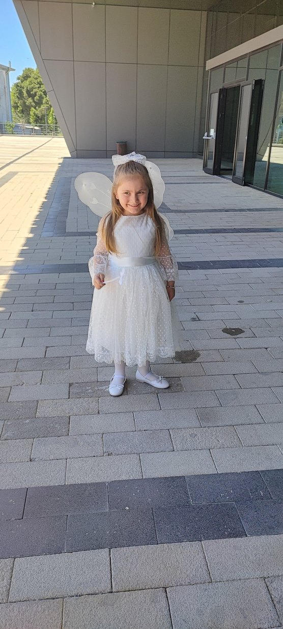 Dantel Detaylı Straplez Beyaz Kız Çocuk Elbise - Görsel 2