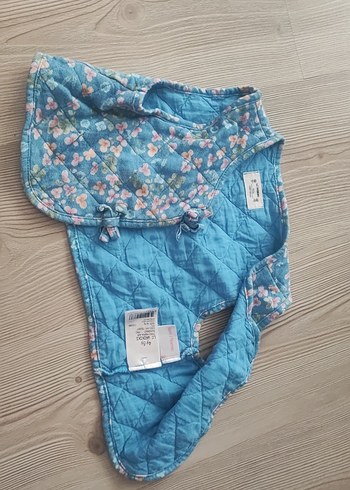 Mavi Çiçekli Düğmeli Kız Yeleği - Görsel 4