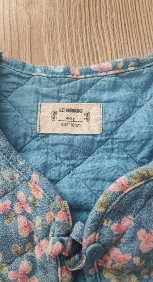 Mavi Çiçekli Düğmeli Kız Yeleği - Görsel 2