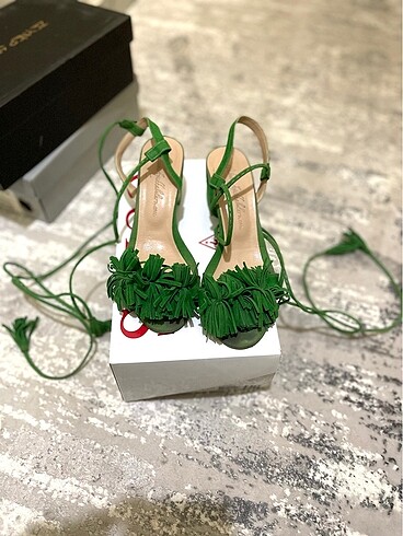 Yeşil rahat şık ipli topuklu ayakkabı