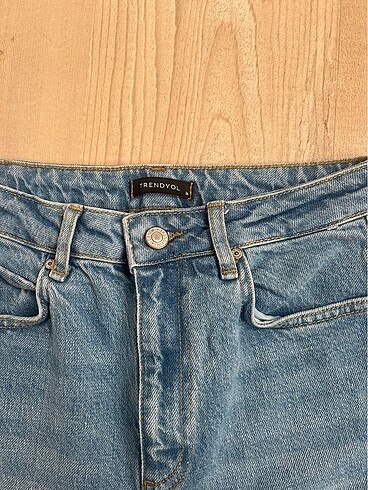 Trendyol & Milla Jean yırtmaçlı