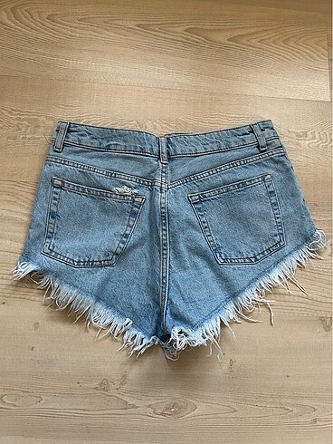 Topshop Topshop püsküllü mini şort