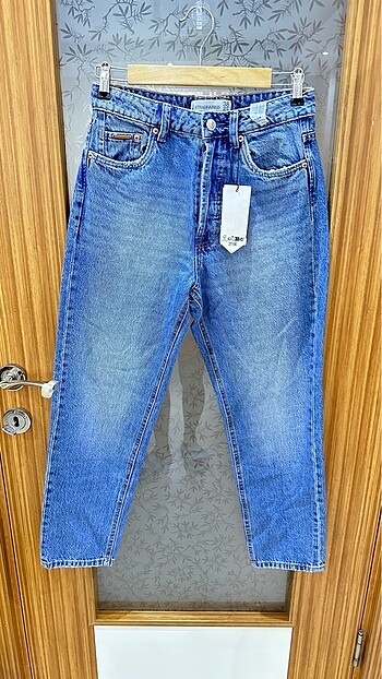 Stradivarius yüksek bel mom jean