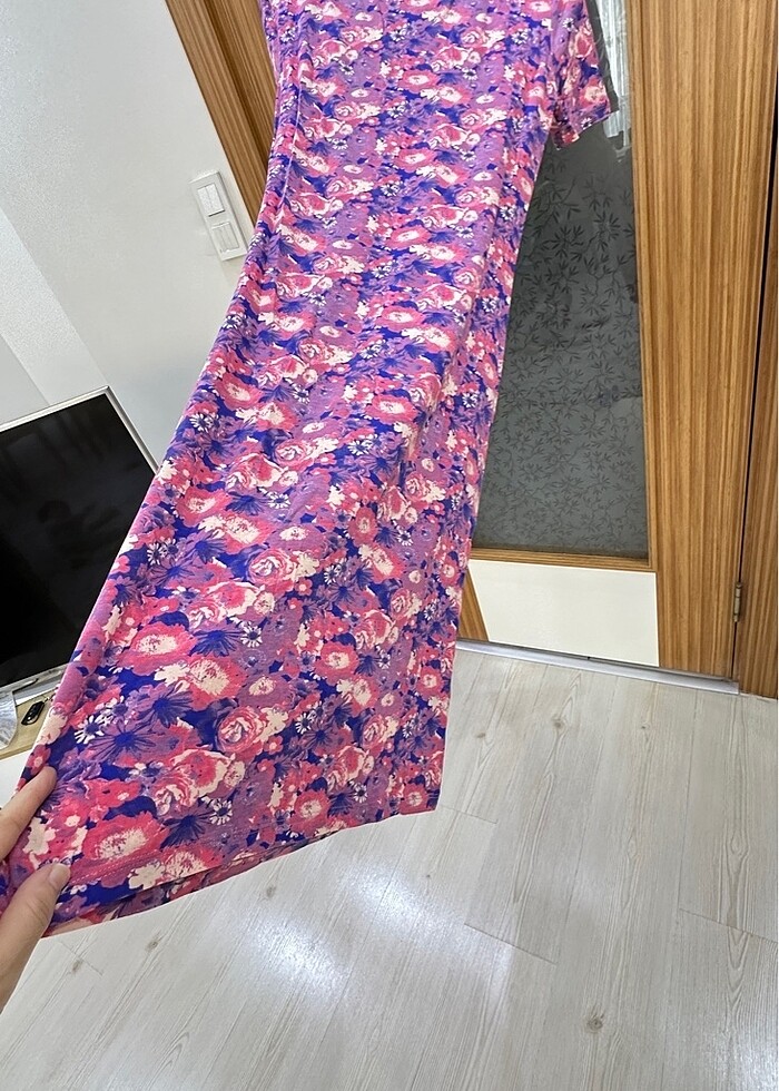 Çiçekli hamile elbisesi - Görsel 5