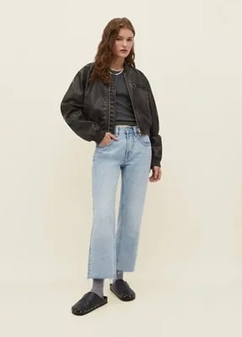 Stradivarius crop fit jean