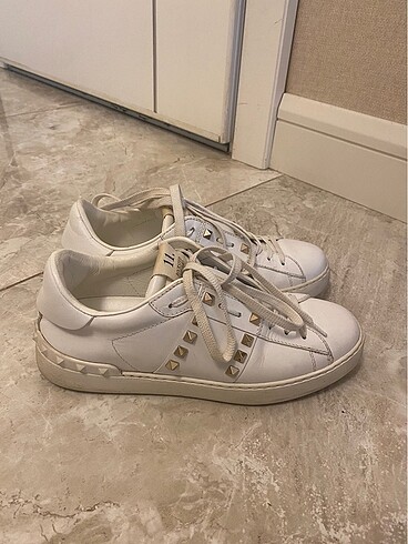 39 Beden Valentino rockstud sneakers