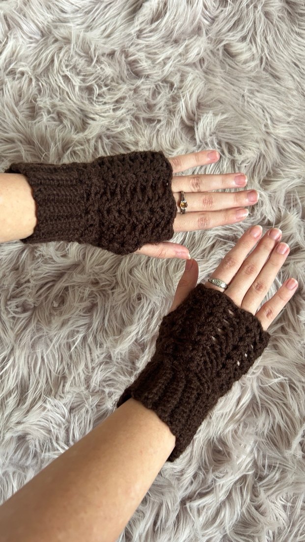 El Yapımı Kahverengi Örgü Bohem Kadın Eldiveni - Görsel 2