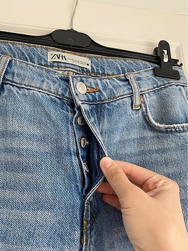 36 Beden mavi Renk Zara yırtmaçlı kot pantolon