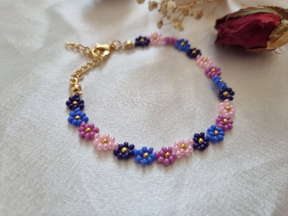 Çiçek Desenli Boncuklu Bohem Bileklik - Görsel 2