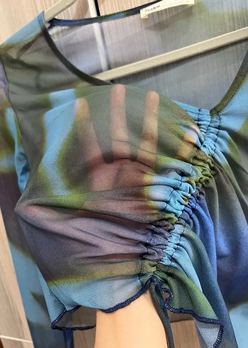 s Beden Pull and Bear uzun Kollu Drapeli V Yaka Kısa Kadın Bluz