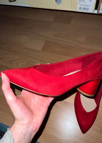 Stradivarius süet topuklu ayakkabı - Görsel 4