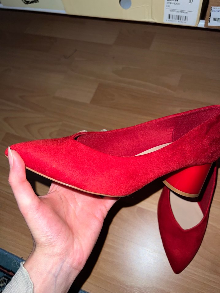 Stradivarius süet topuklu ayakkabı - Görsel 4