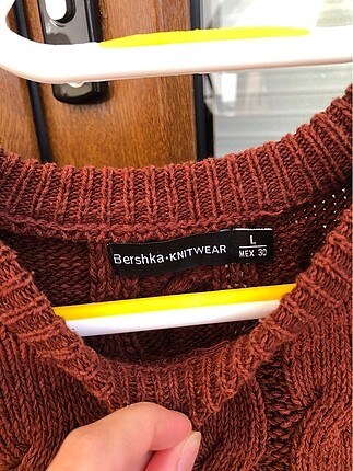Bershka Kazak