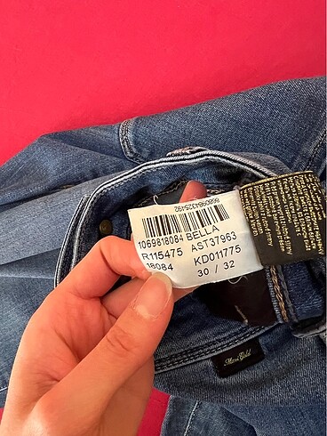 30 Beden Mavi Jeans