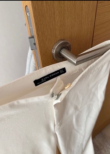 Kadın Beyaz Kemerli Midi Kumaş Pantolon - Görsel 3