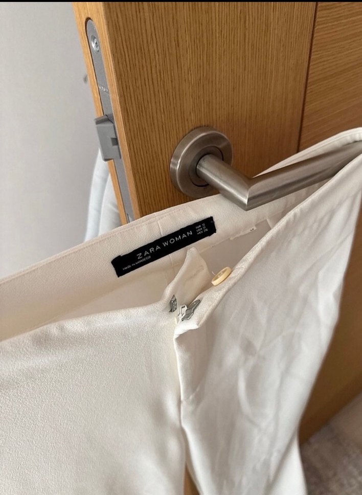 Kadın Beyaz Kemerli Midi Kumaş Pantolon - Görsel 3