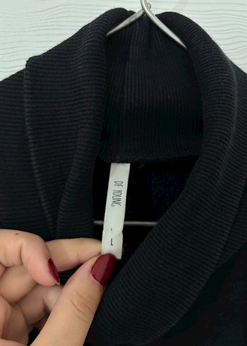 Siyah Yüksek Yakalı Kadın Sweatshirt - Görsel 2