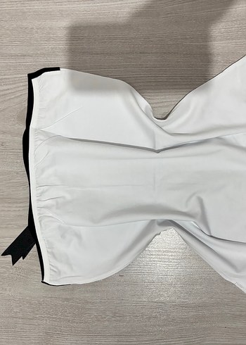 Beyaz Mini Hemşire Korsesi Siyah Detaylı - Görsel 2