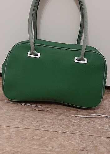 ORJİNAL LACOSTE ÇANTA