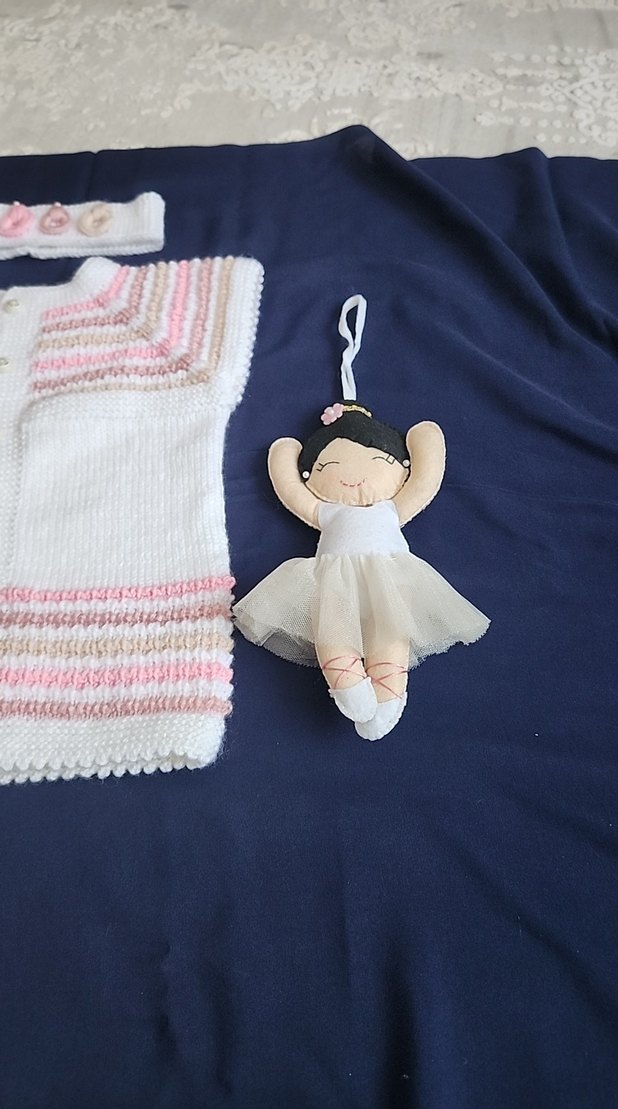 1.5 yas Nakışlı Beyaz Kız Çocuk Triko Yelek kapi susu hediye - Görsel 4