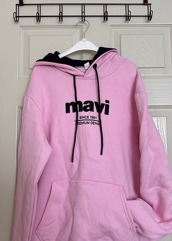 Kadın Pembe Kapüşonlu Sweatshirt Mavi Baskılı - Görsel 3