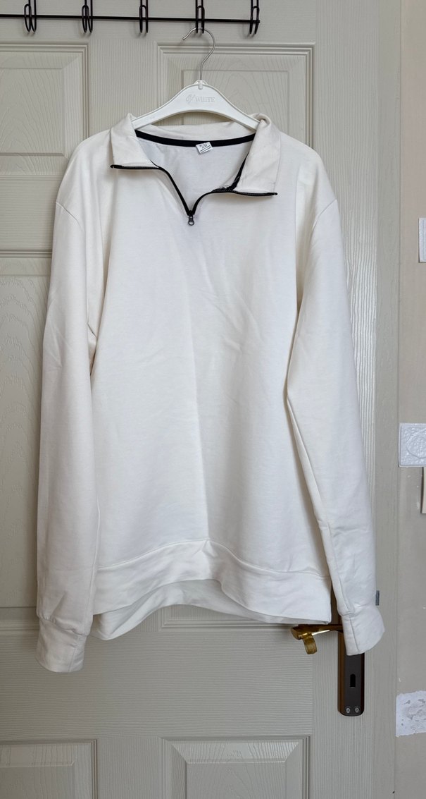 Kadın Beyaz Yarım Fermuarlı Sweatshirt - Görsel 4