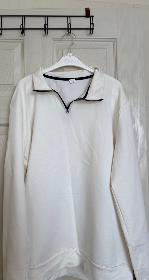 Kadın Beyaz Yarım Fermuarlı Sweatshirt - Görsel 3