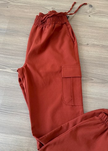 Kadın Koyu Kırmızı Rahat Kesim Kumaş Pantolon - Görsel 3
