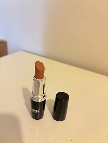 Farmasi Farmasi Nude Ruj