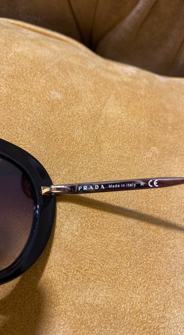 Prada güneş gözlüğü - Görsel 3