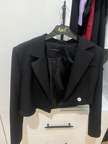 Kısa blazer ceket