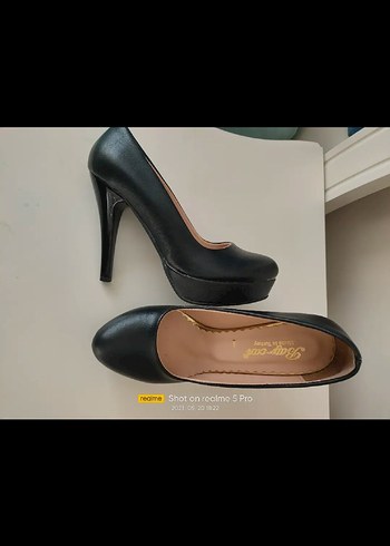 Klasik Siyah Tokalı Stiletto Kadın Ayakkabı - Görsel 4