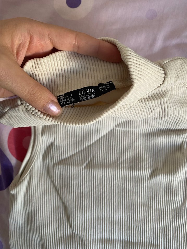 Beyaz Yarım Boğazlı Örgü Kolsuz Kadın Atlet - Görsel 2